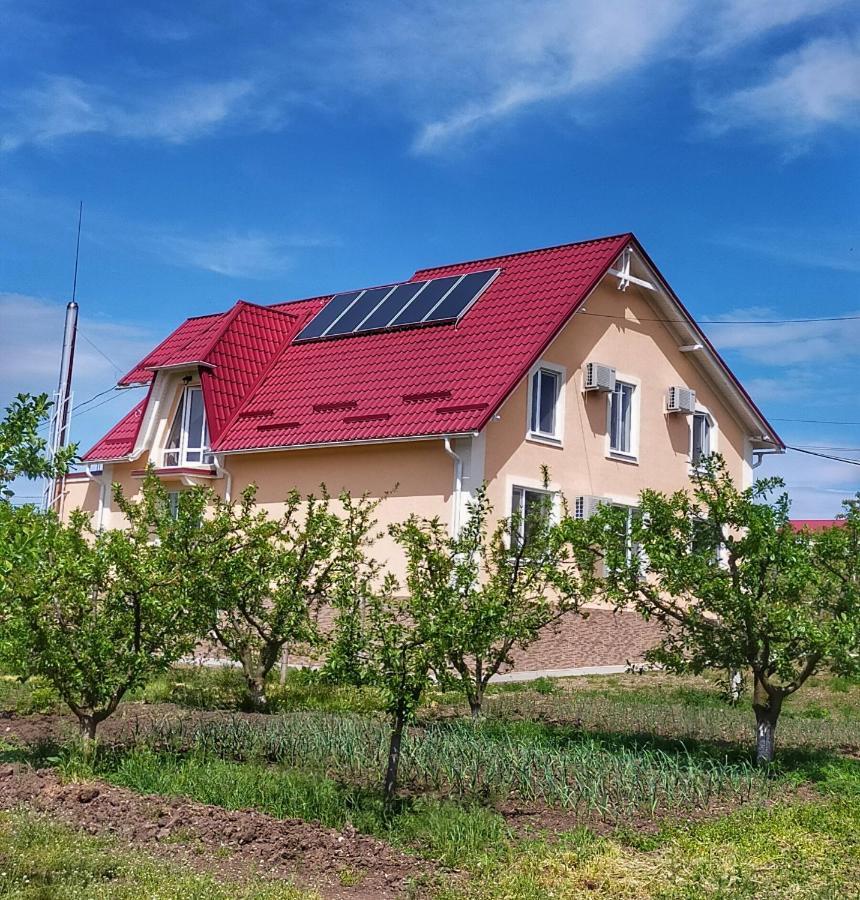 Conacul Mierii Villa Straseni Bagian luar foto
